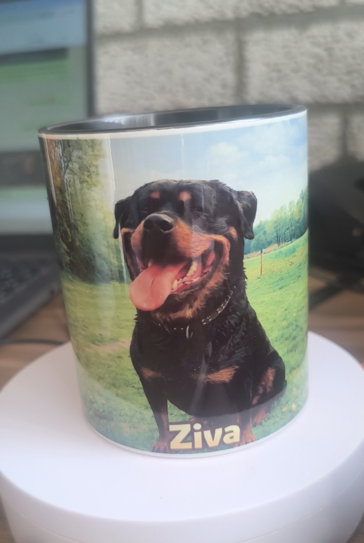 11OZ Mok met zwart handvat en zwarte binnenzijde